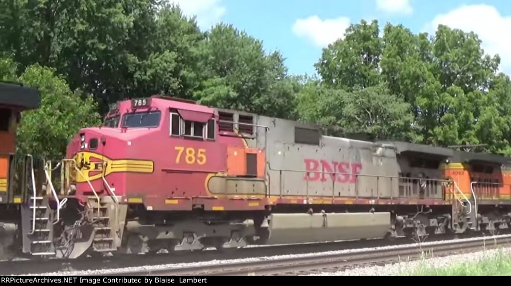 BNSF 785